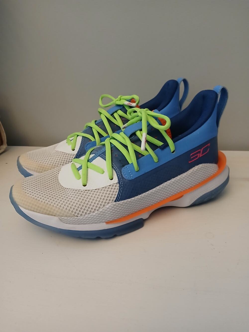 Under Armour Curry 7 "Super Soaker" size 7Y
